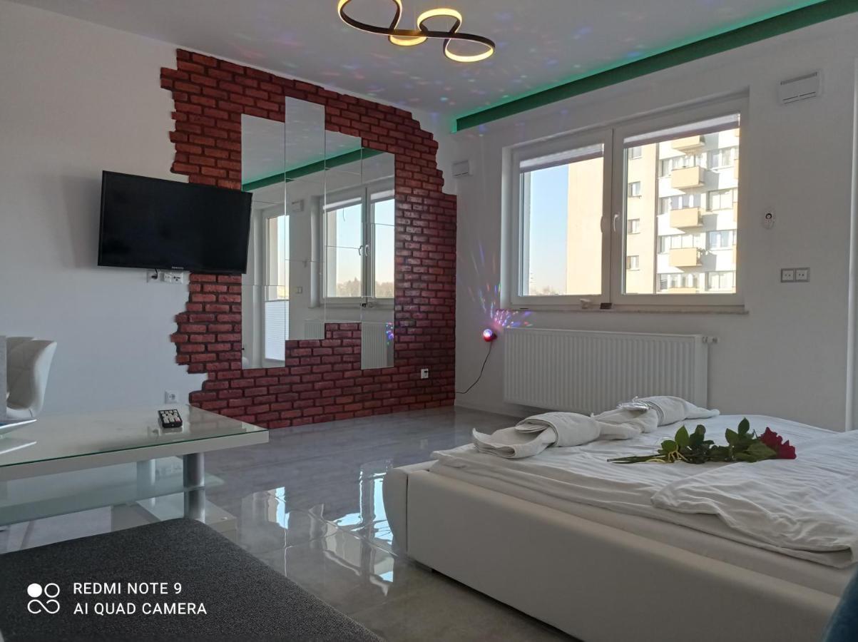 Good Day Apartments- Private Parking New Town 슈체친 외부 사진