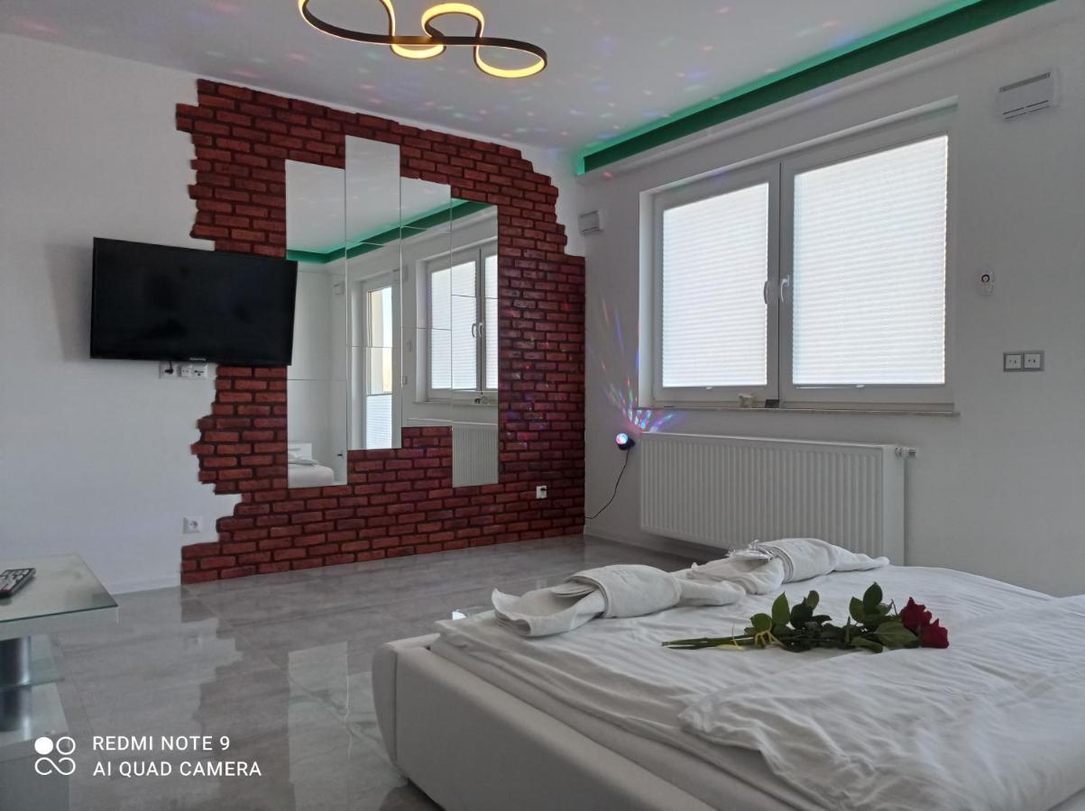 Good Day Apartments- Private Parking New Town 슈체친 외부 사진