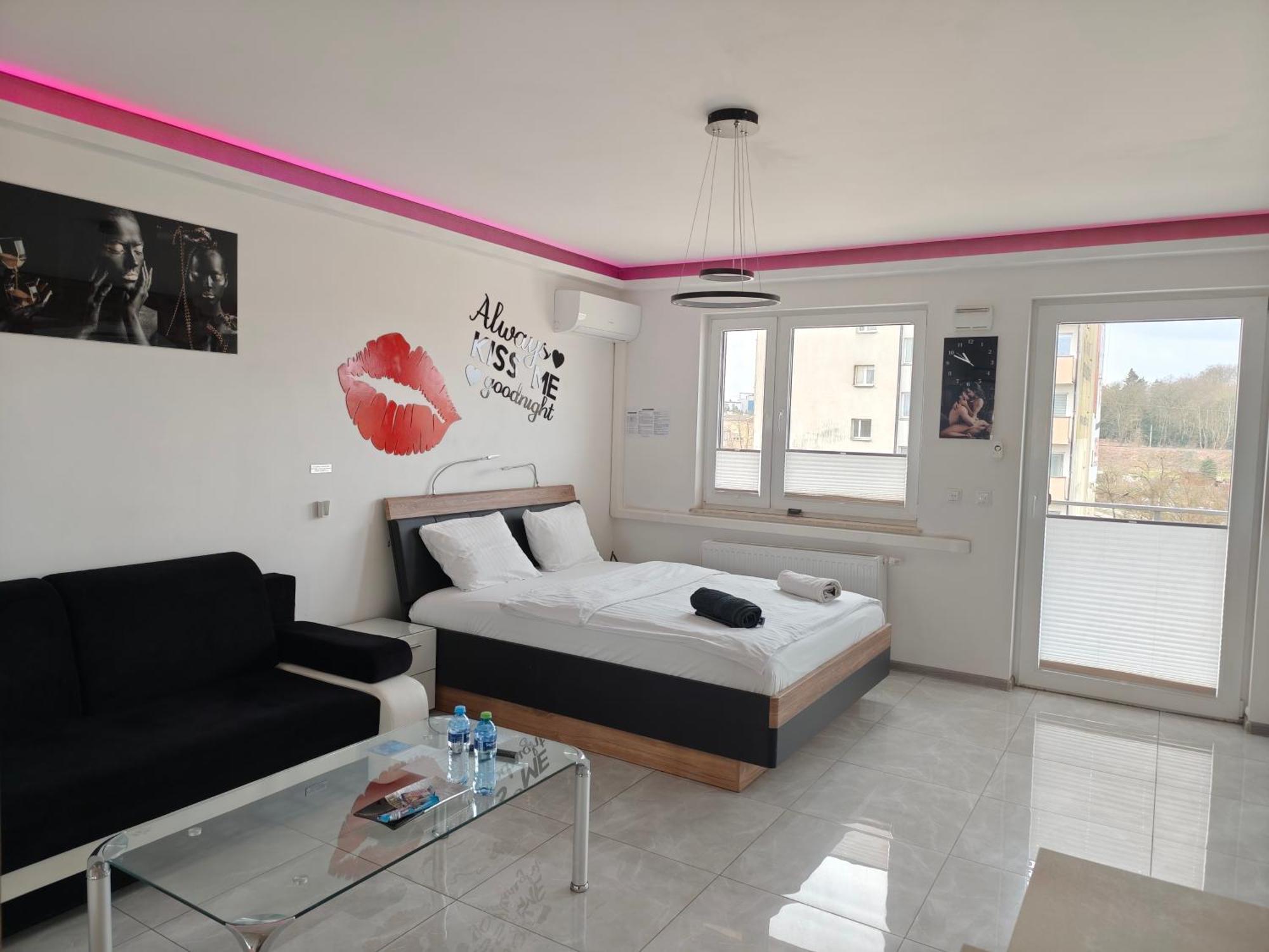 Good Day Apartments- Private Parking New Town 슈체친 외부 사진