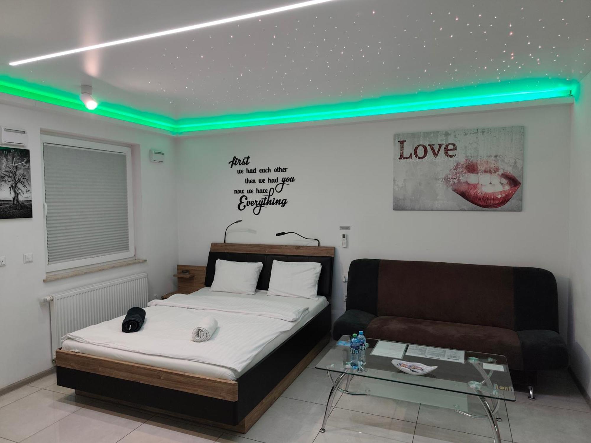 Good Day Apartments- Private Parking New Town 슈체친 외부 사진