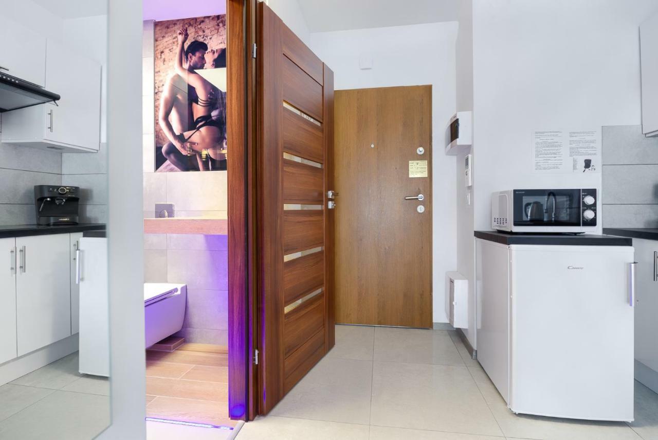 Good Day Apartments- Private Parking New Town 슈체친 외부 사진
